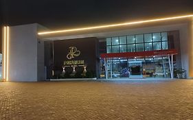 Premium Hotel